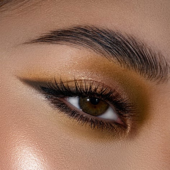 Natasha Denona Yucca Eyeshadow Palette - Picture 7 of 10